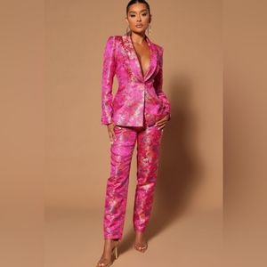 NOVA LUXE FUSCHIA FLORAL PANT SUIT NWT                    Sz Small